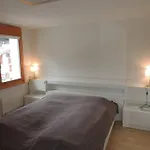 Gloria C4 Apartman *